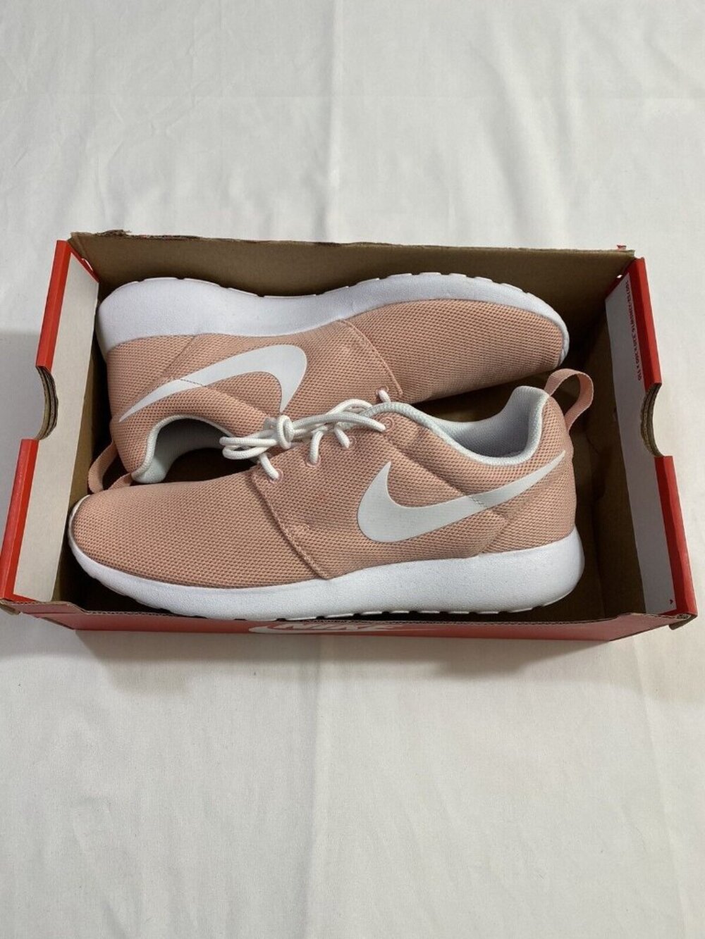 New Women’s Size 10 Coral Stardust Nike Roshe One Running Shoes 844994 603